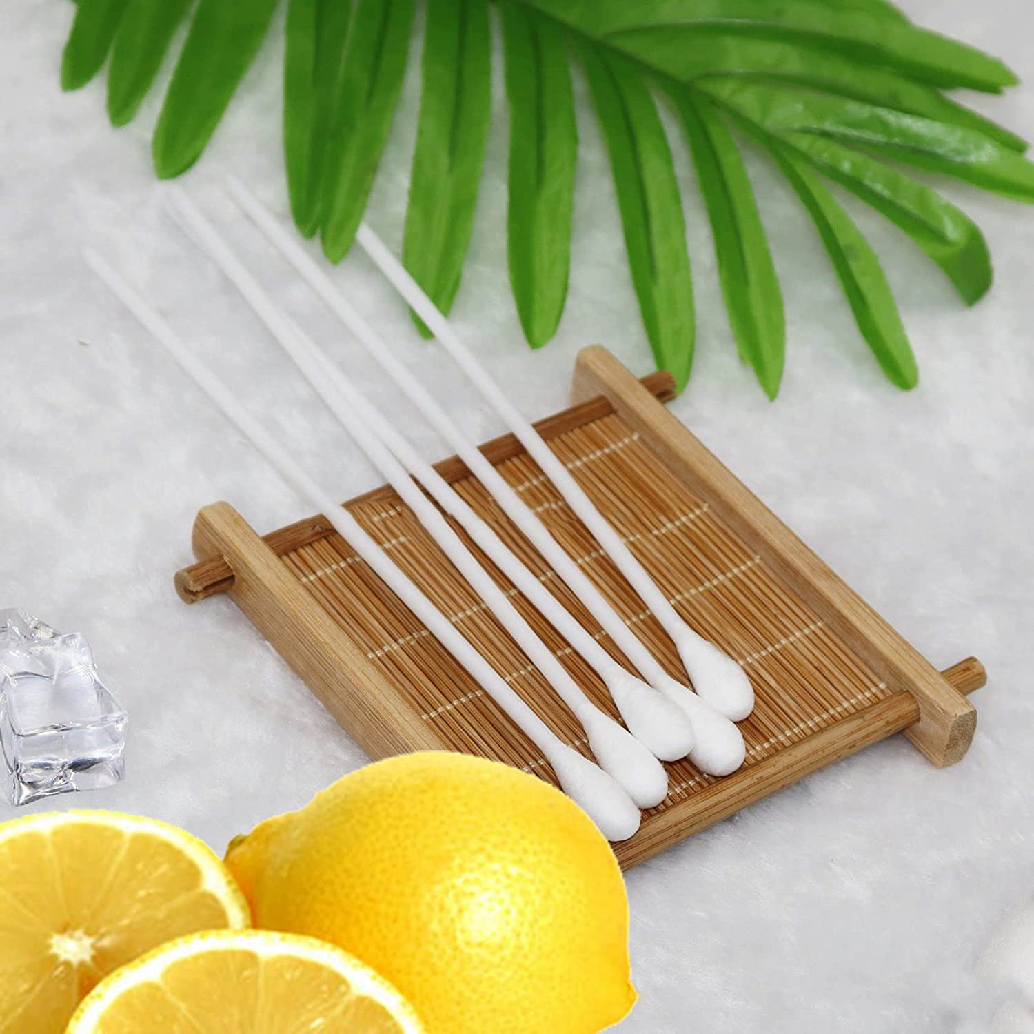Dukal Lemon Glycerin Swabsticks 4 inch. Pack of 25 applicators. Lemon Flavored Swabsticks for Oral Care. Non-sterile swabsticks for Medical Applications. Convenient triples. Single use.