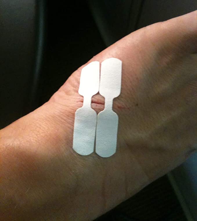 Dukal Butterfly Closure Strips. Pack of 100 Adhesive Wound Closure Bandages. Sterile Bandages for Wound Protection. Single use. Individually Wrapped. Easy to Apply.